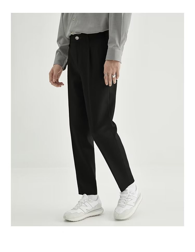 Men's Cropped High-Waisted Pleated Trousers