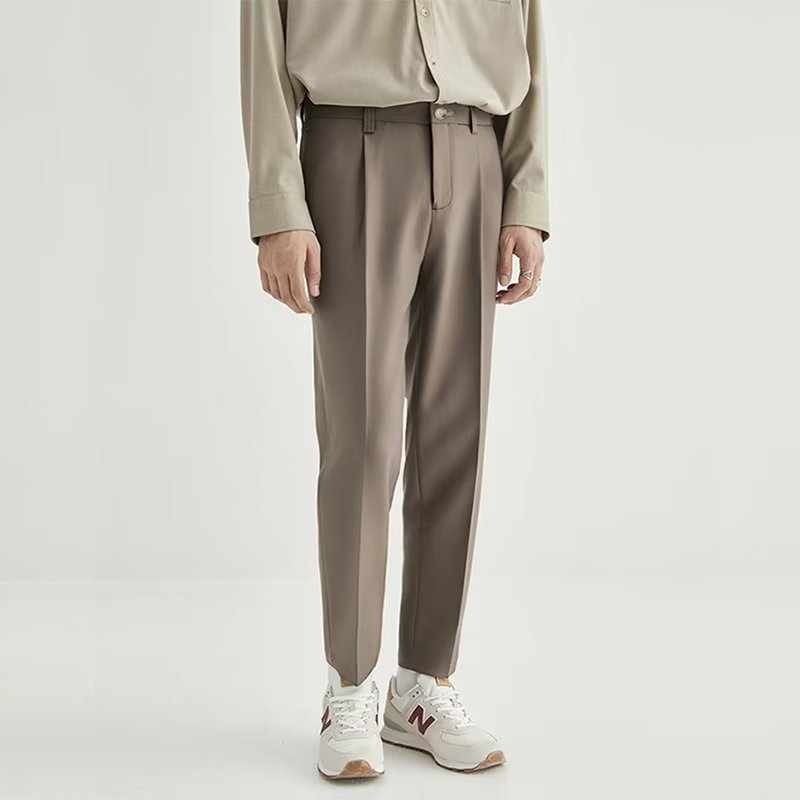 Men's Cropped High-Waisted Pleated Trousers